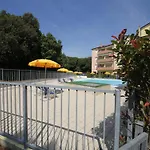 In 로솔리나 마레